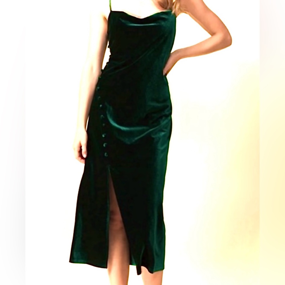 Formal Green Velvet Midi Dress